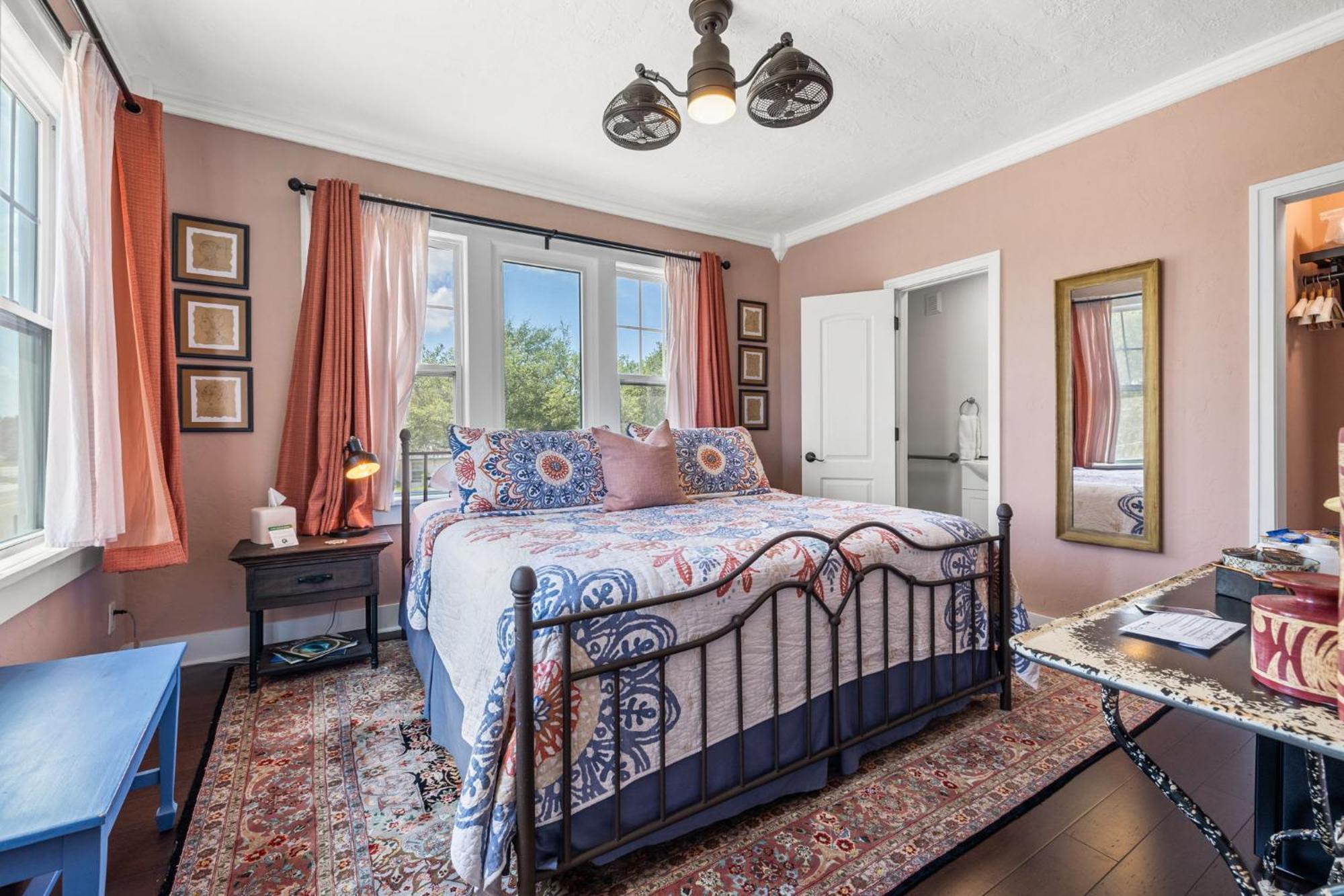 The Kenwood Gables Bed & Breakfast St. Petersburg Eksteriør bilde